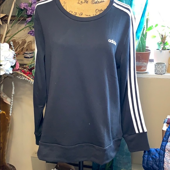 adidas Tops - 🎉🛍Brand New Adidas Black & White Sweatshirt🛍